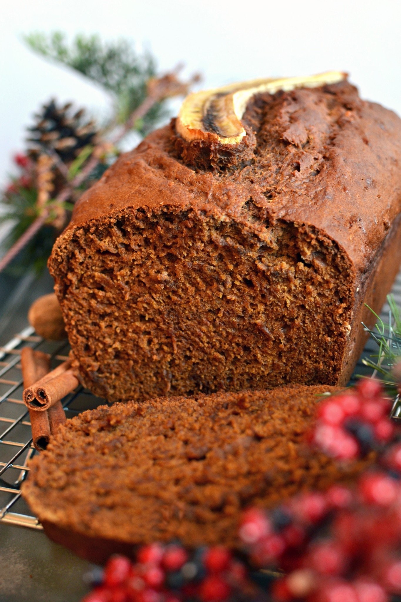 christmas-gingerbread-banana-bread.jpg