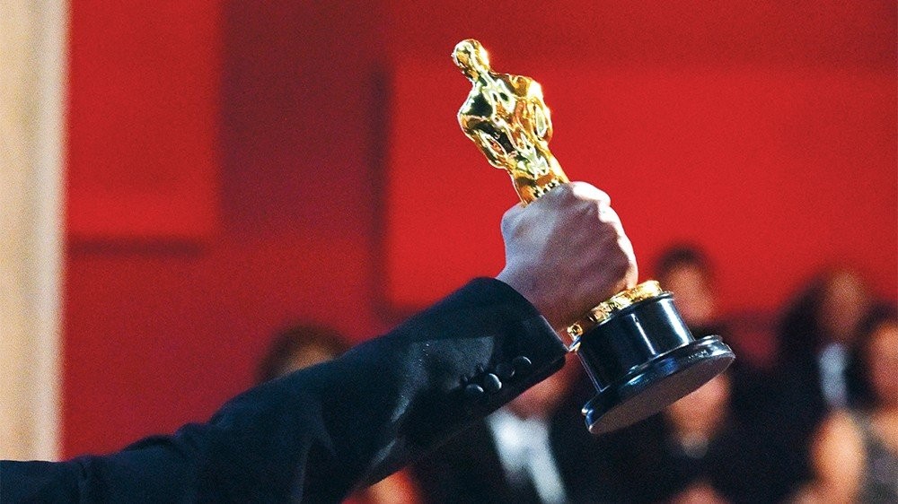 oscar-statue-oscars-placeholder.jpg