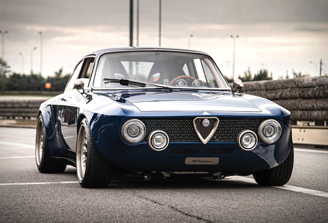 alfa-romeo-giulia-gt-electric.jpg