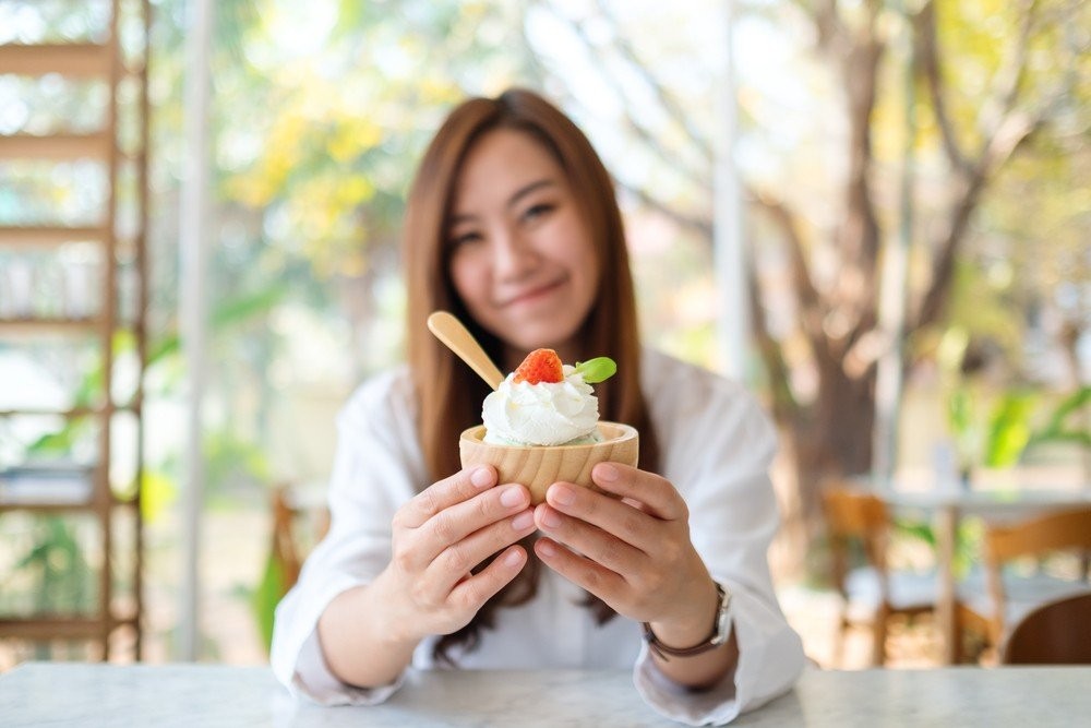 girl-ice-creamshutterstock-1674789781.jpg