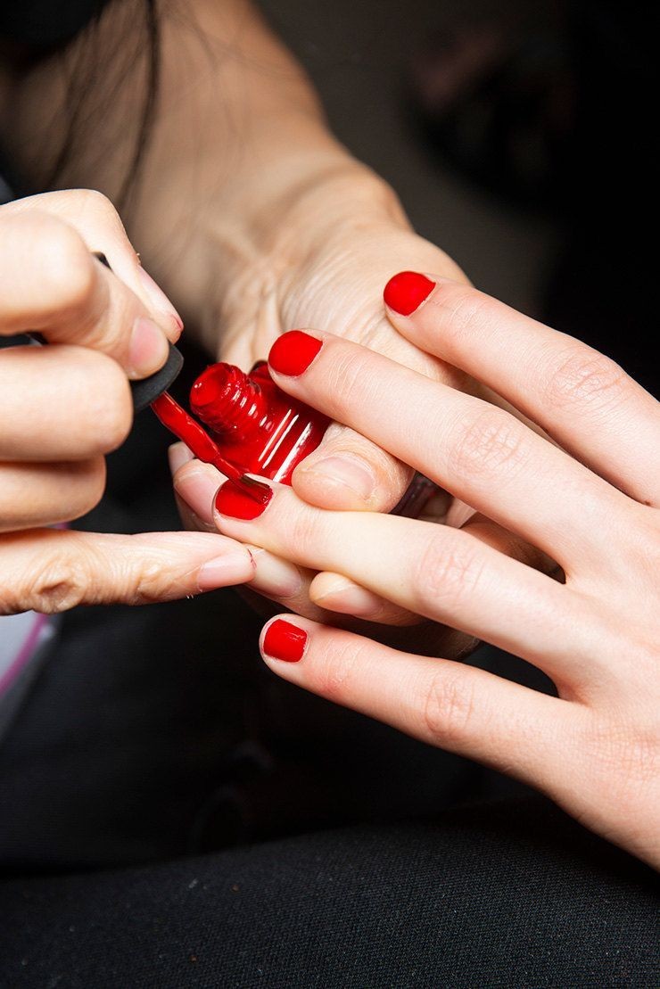 red-nails-6.jpg