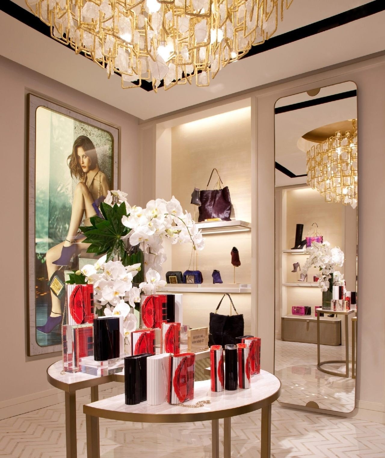 jimmy-choo-boutique-1-gOtkq.jpg