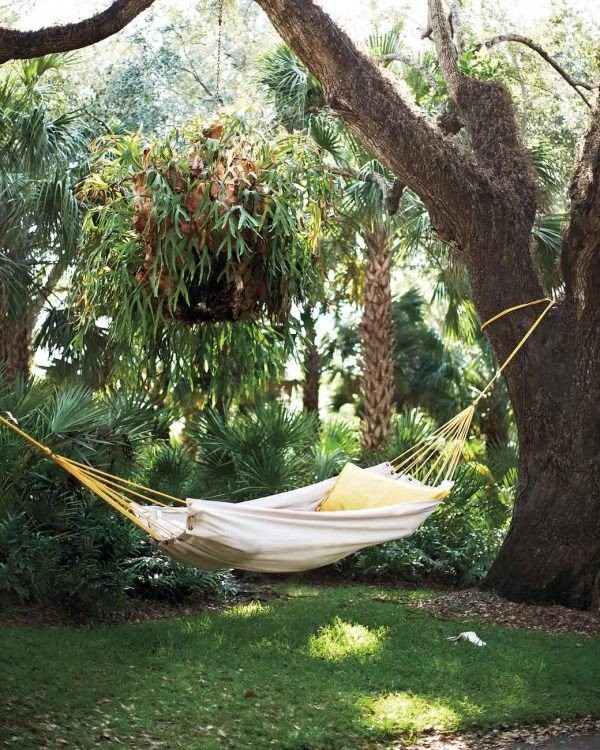 drop-cloth-hammock-0108-mld109920-vert-600x750.jpg