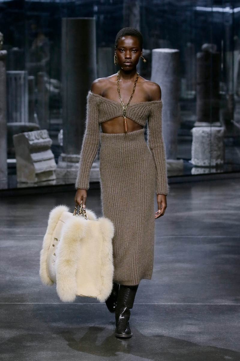 fendi-fw21-22-look3.jpg