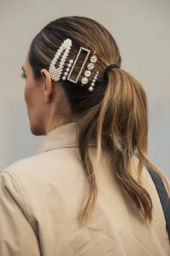 stacked-bobby-pins.jpg