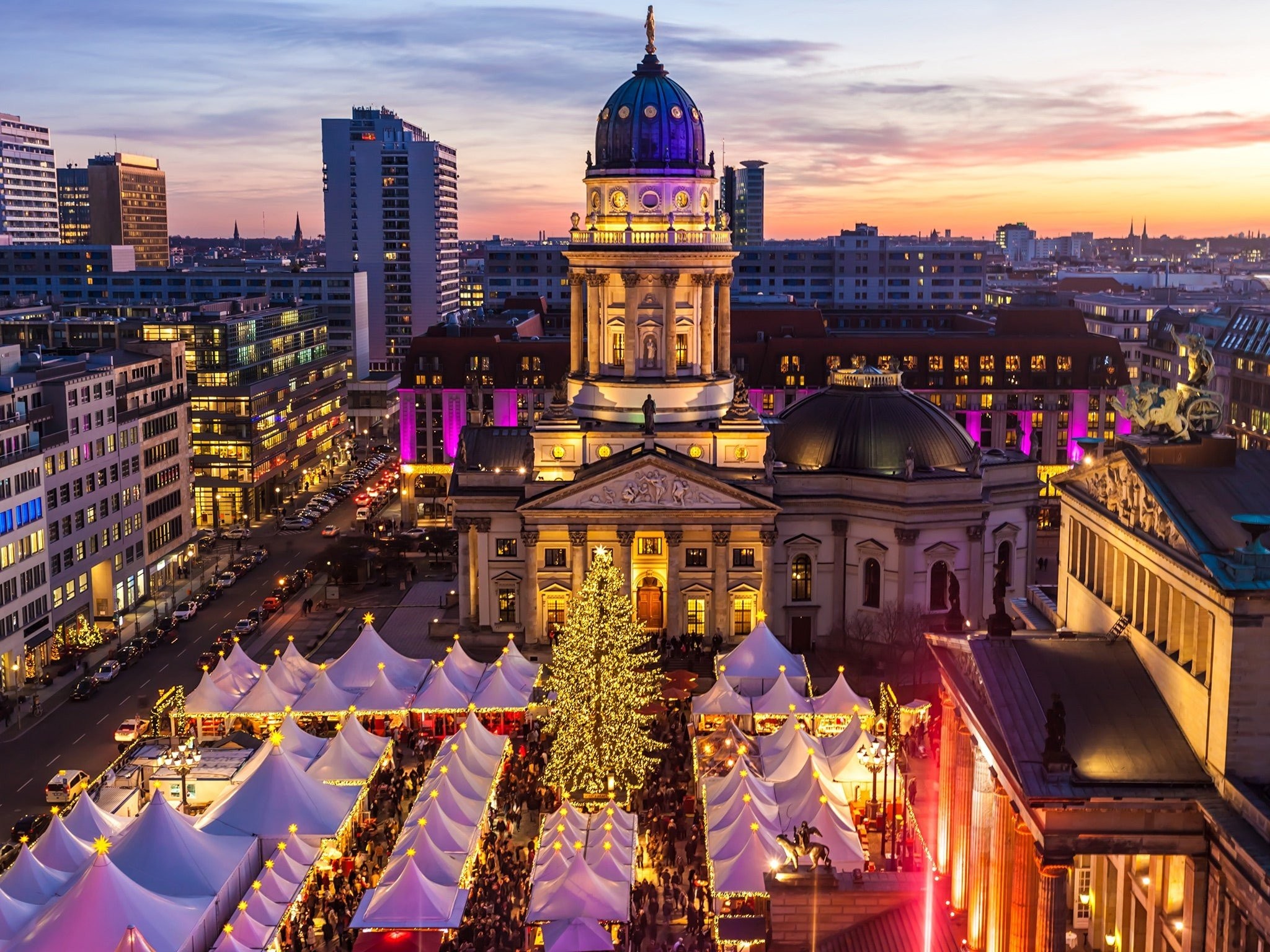 berlin-gendarmenmarkt-gettyimages-499342034.jpg