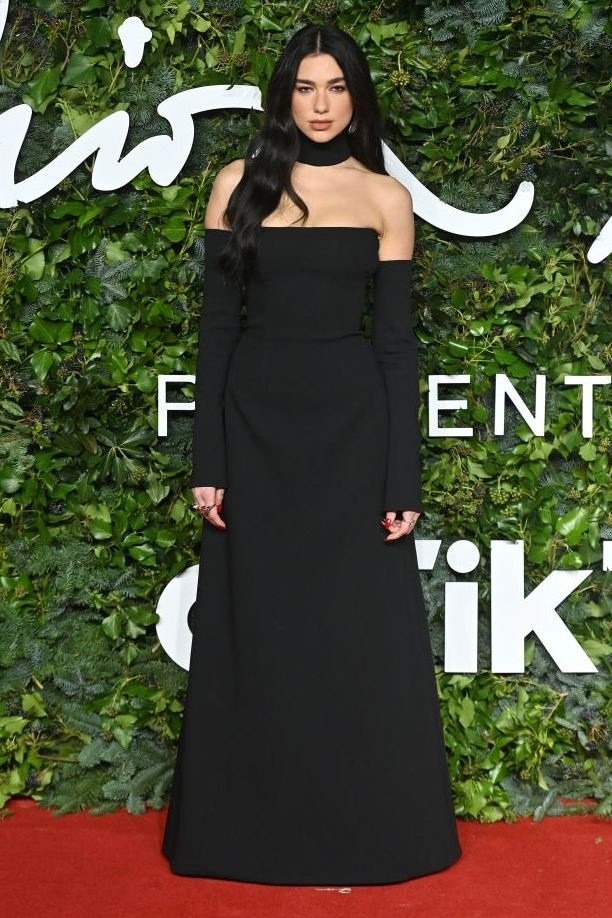 dua-lipaattends-the-fashion-awards-2021-at-the-royal-albert-news-photo-1638211965.jpg