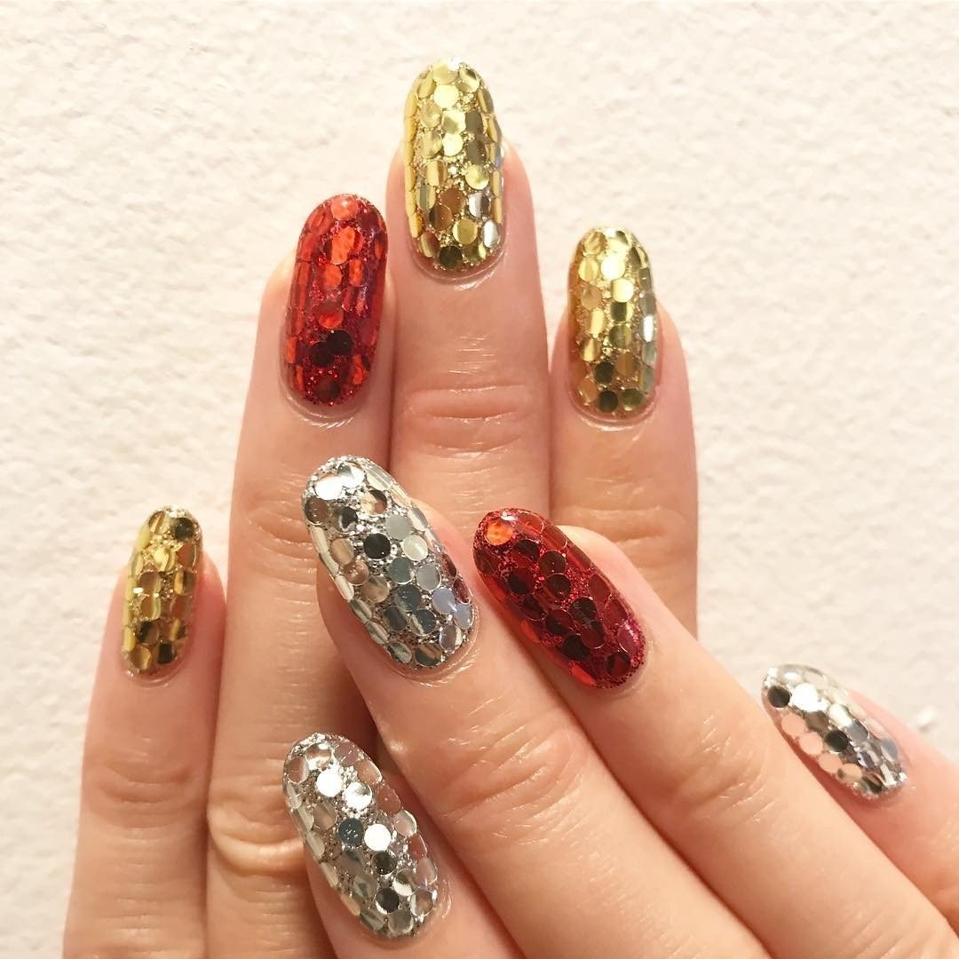 glitter-nails.jpg