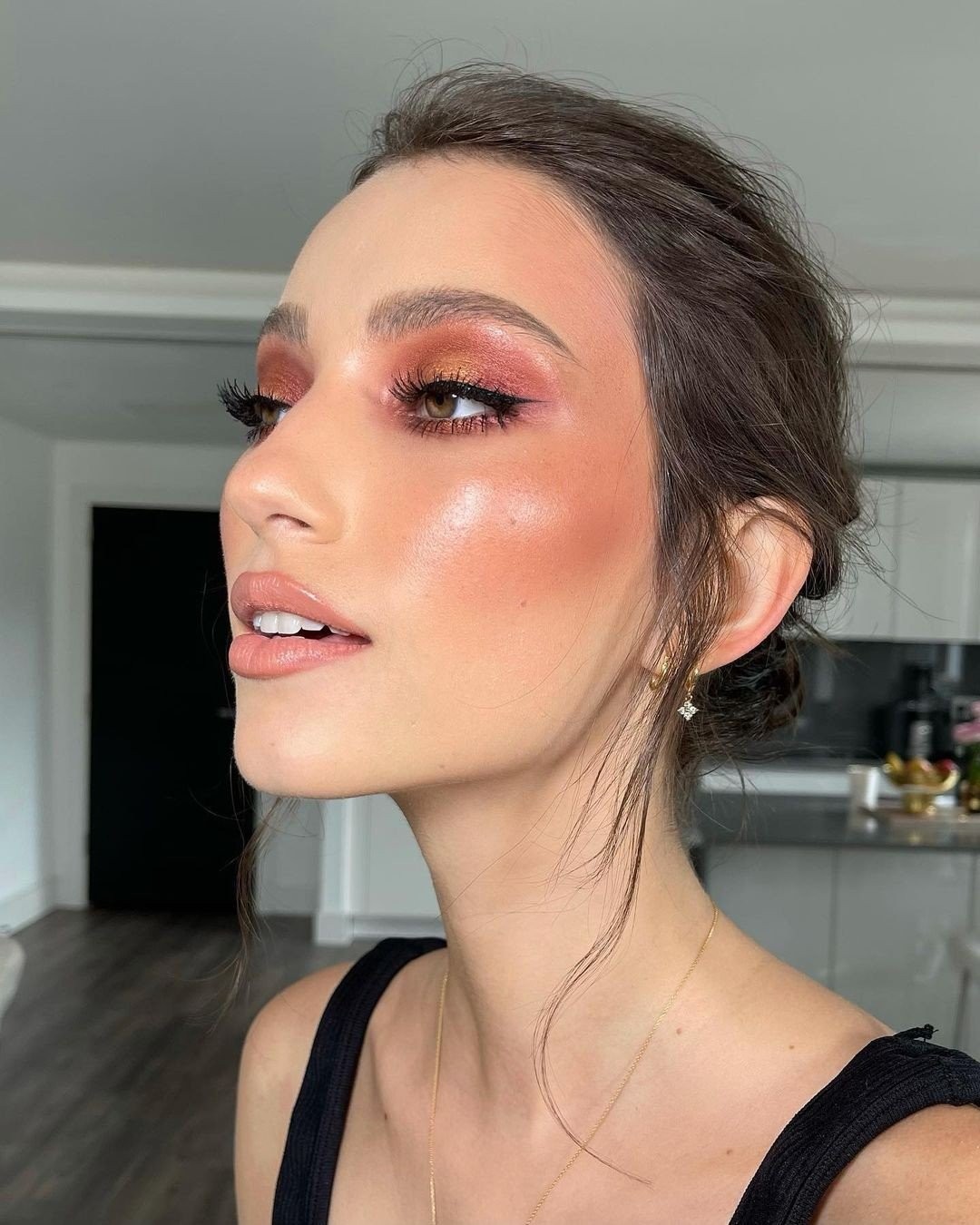 rose-makeup.jpg