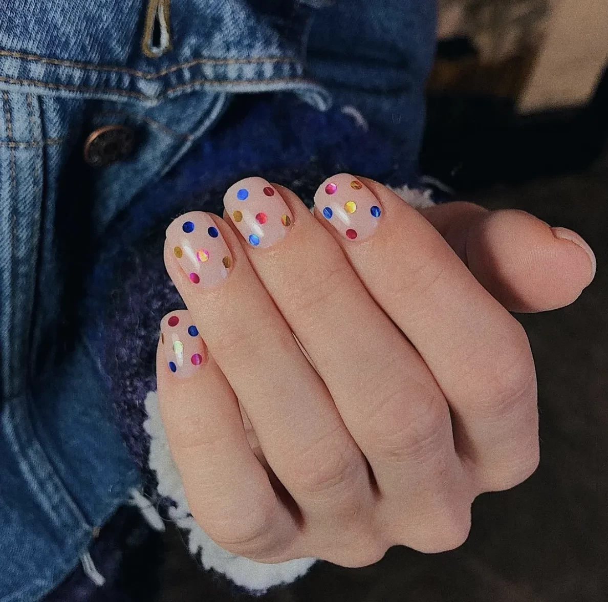 metallic-dots-nails.webp