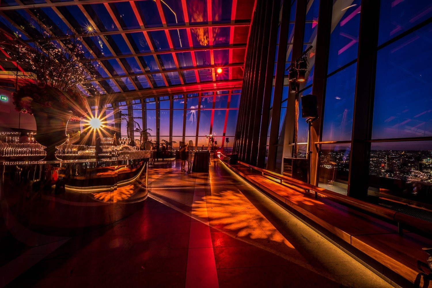 entypwsiako-sky-garden-bar.jpg