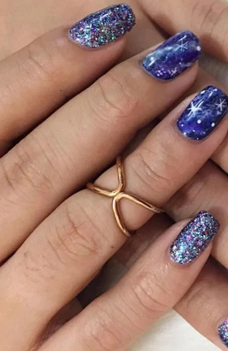 nail-trends-galaxy.webp