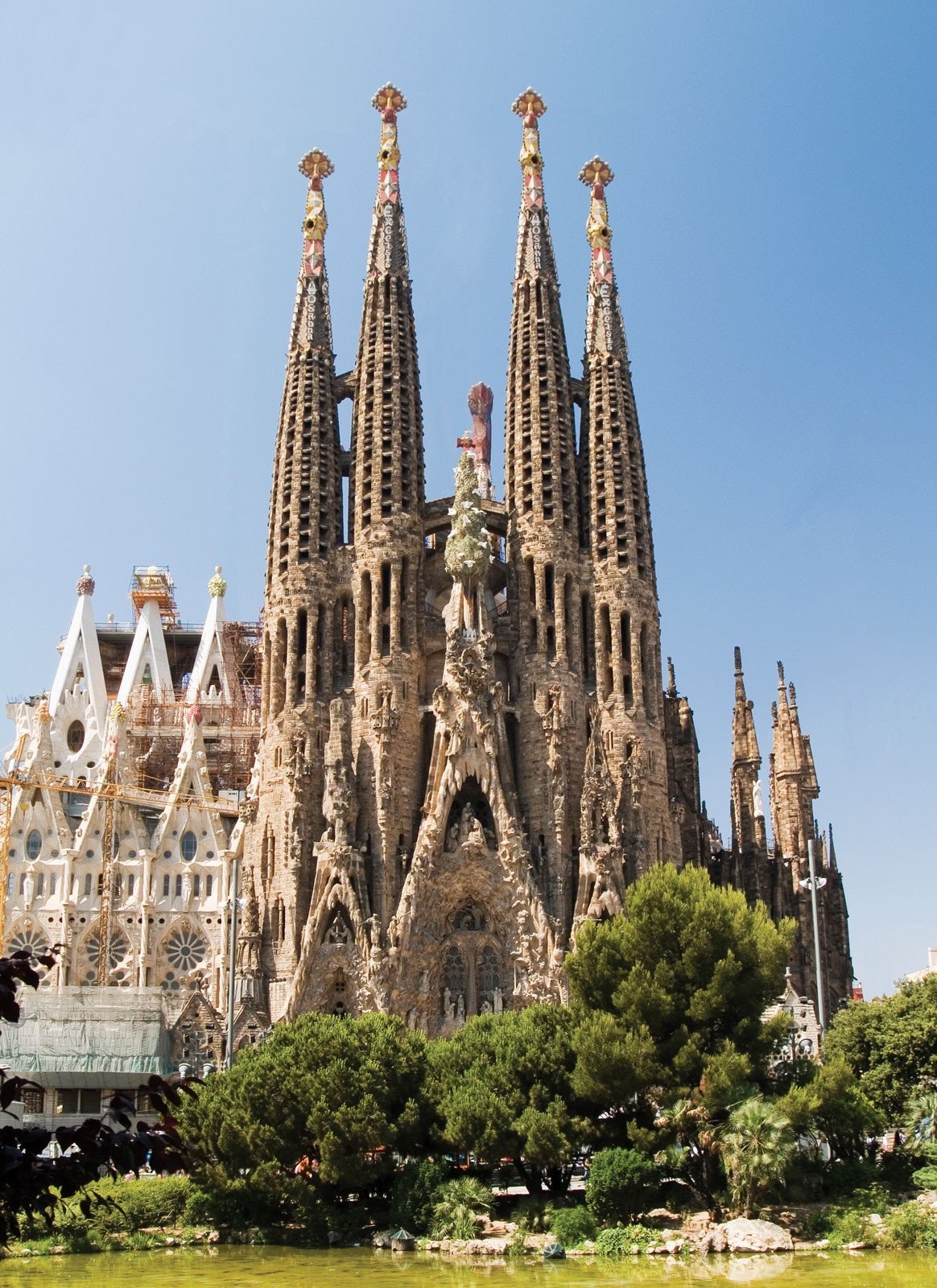 antoni-gaudi-expiatory-temple-holy-family-spain.jpg