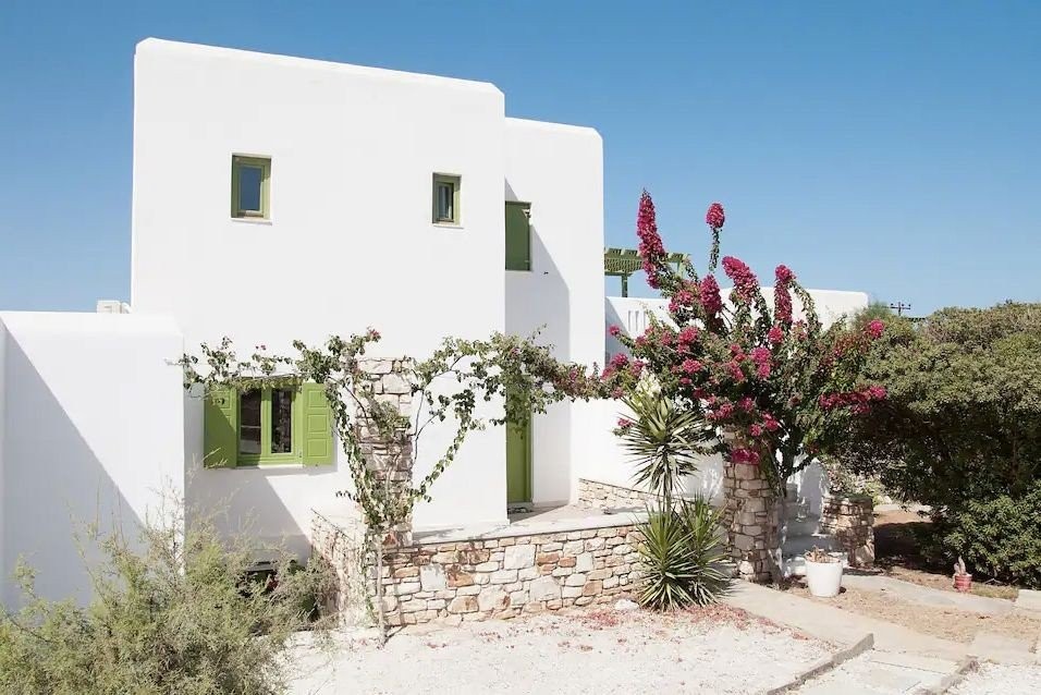 airbnb-cyclades-paros-airbnb-2-1653346406.jpg