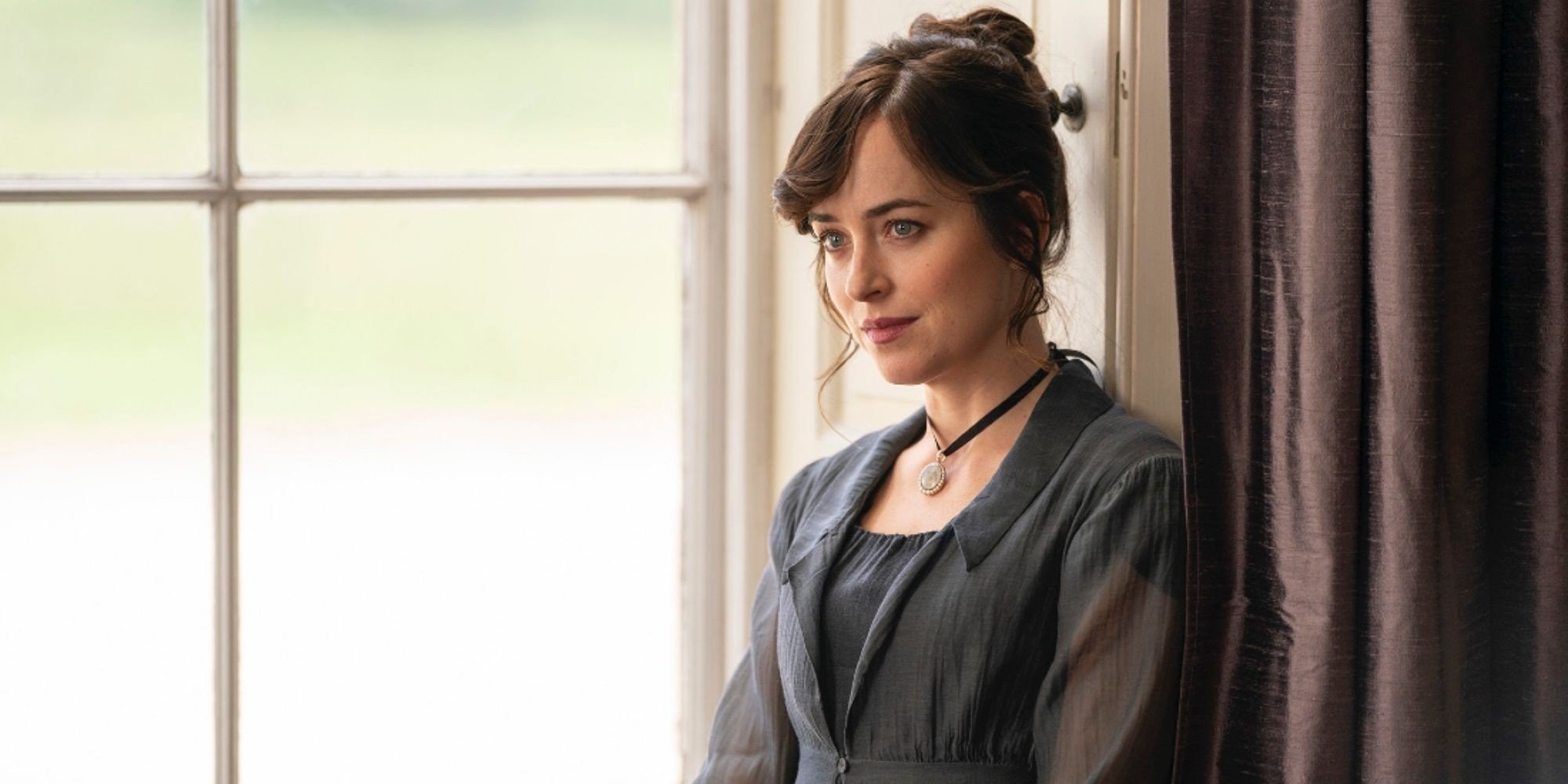 dakota-johnson-as-anne-elliot-in-persuasion-header.jpg