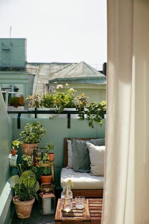 small-balcony-ideas-20160512-brannkyrkagatan93-5-copy-1650291963.jpg
