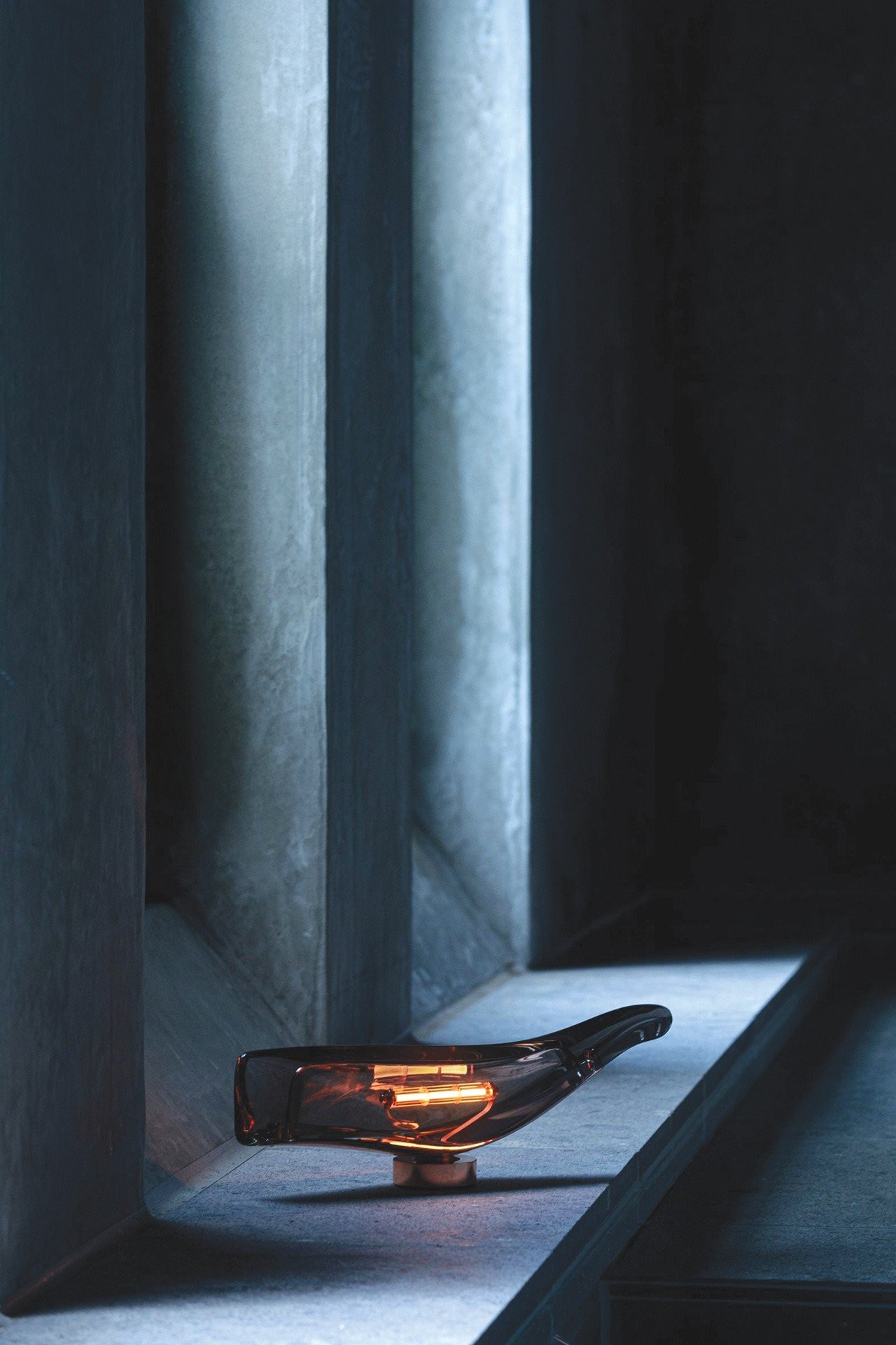 cachalot-lamp-yoshiki-matsuyama-ambientec-design-dezeen-2364-col-9-scaled.jpg