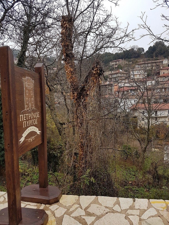 petrinos-pyrgos.jpg petrinos-pyrgos.jpg