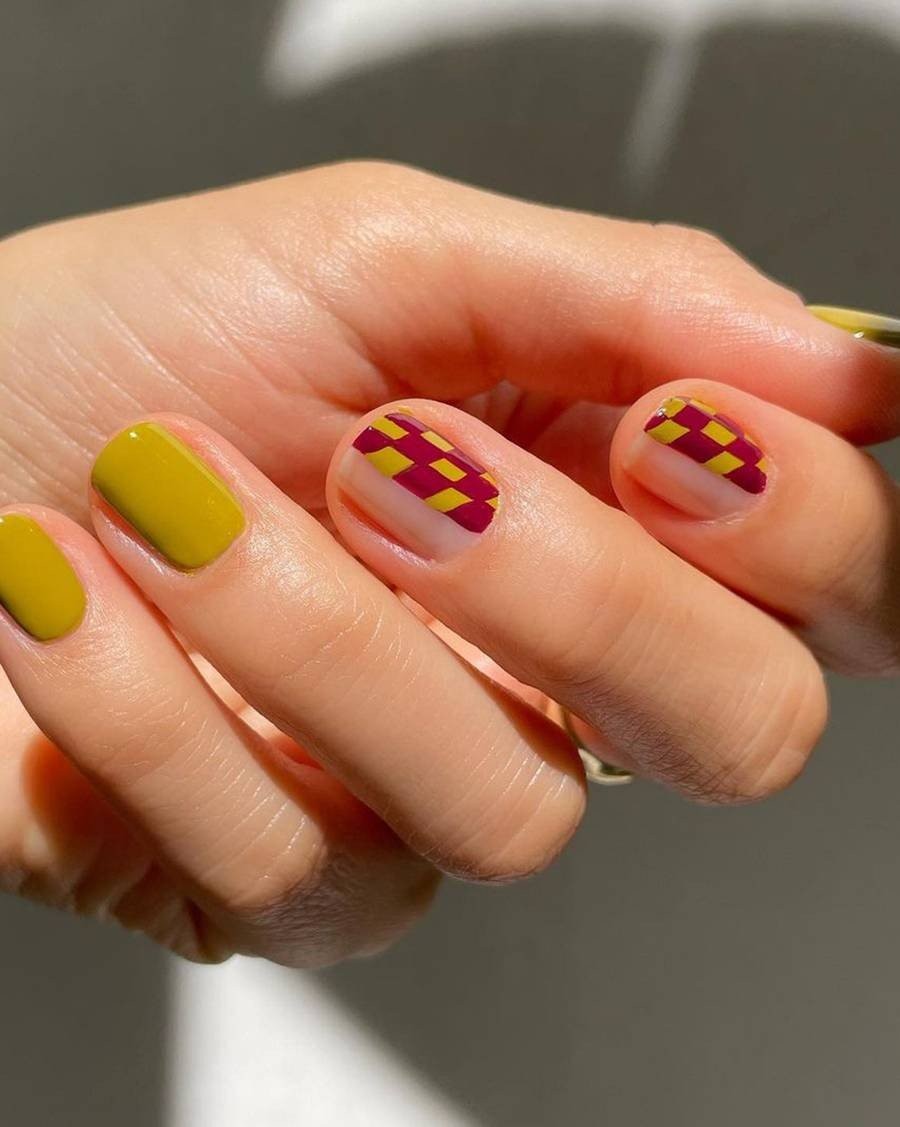 olive-nails.jpg