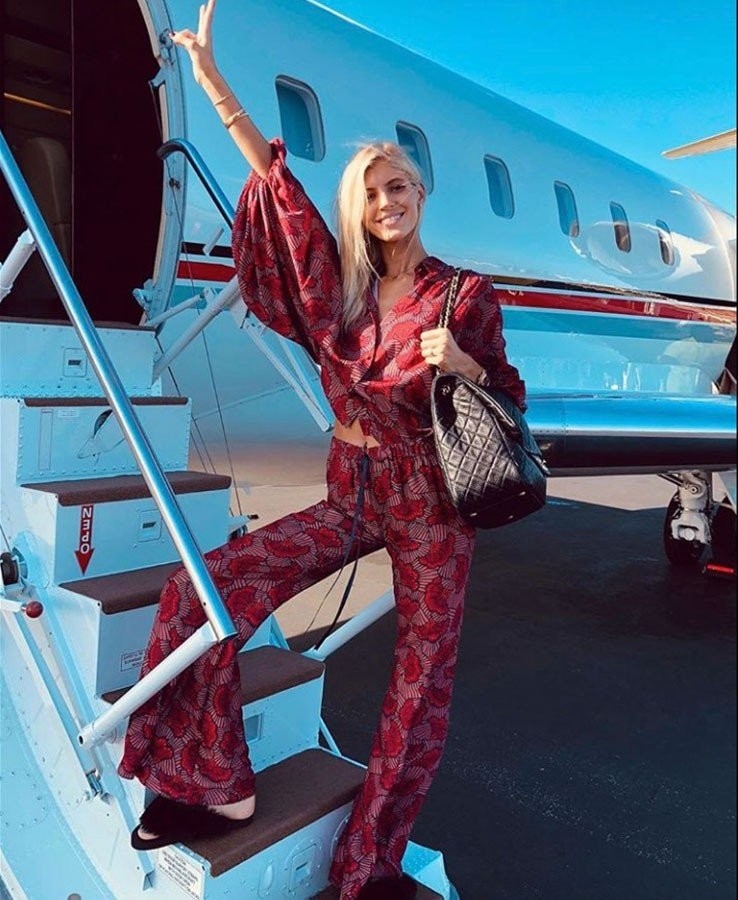 t7nr7osxqjy9w11bo7qb-devon-windsor-private-jet-SD2f4.jpg