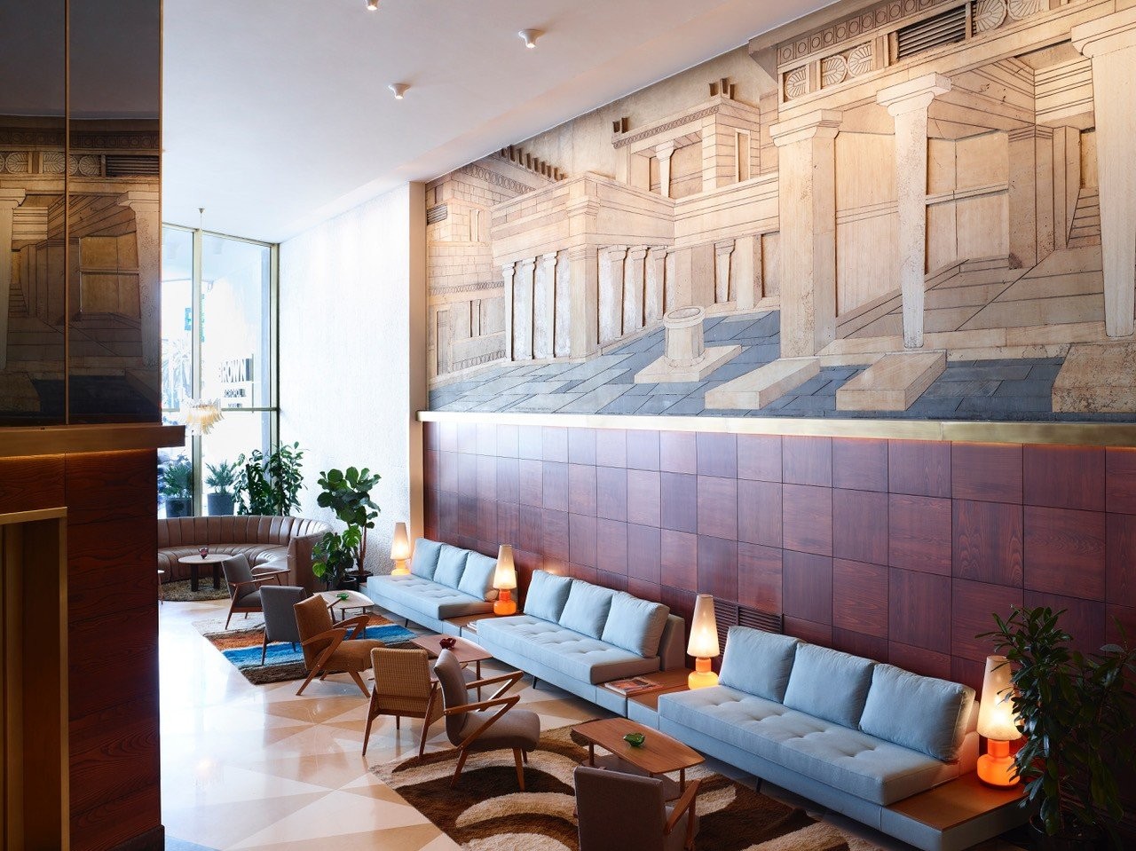brown-acropol-by-brown-hotels-lobby-05.jpeg