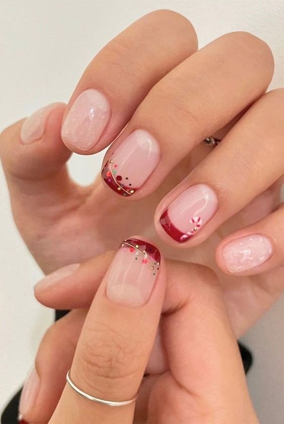 joly-christmas-nails.jpg
