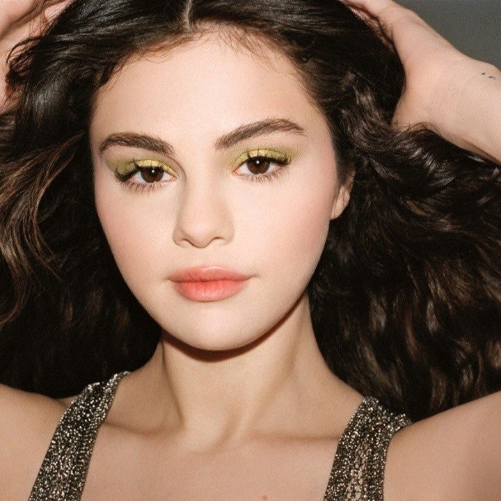 selena-gomez-HwJGZ.jpg