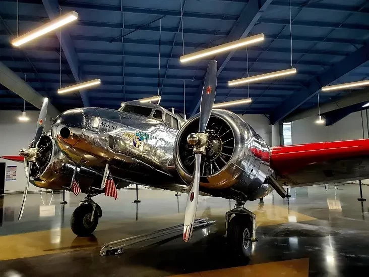 lockheed-electra-like-the-one-amelia-earhart-flew-at-atchison-kansas-amelia-earhart-hangar-museum-opening-2023.webp
