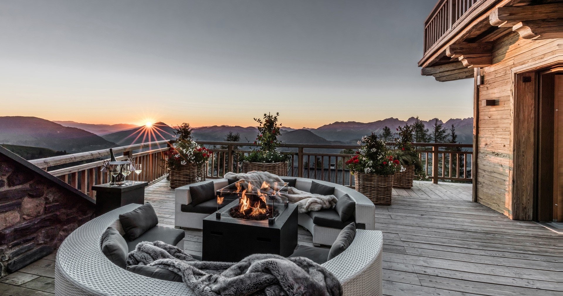 sunset-hahnenkamm-lodge.jpg