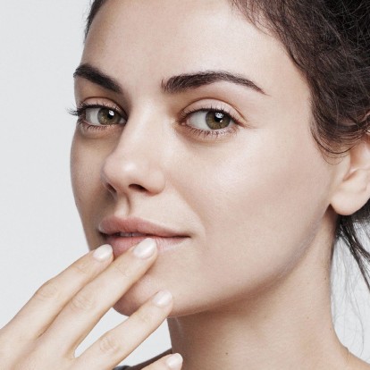 7 προϊόντα που θα εξαφανίσουν τα σημάδια που αφήνουν τα σπυράκια